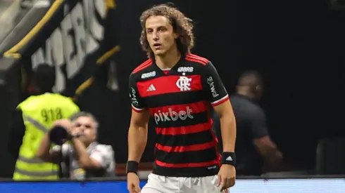 Rival do Flamengo oferece o dobro de salário para fechar com David Luiz.