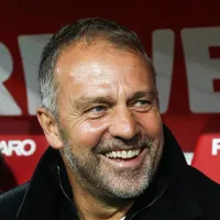 Hansi Flick prepara retorno triunfante no Barcelona para o El Clásico contra o Real Madrid