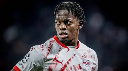 Castello Lukeba em partida pelo RB Leipzig