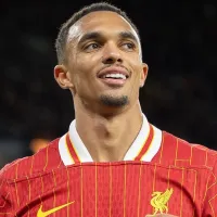 Liverpool revela que já possui um substituto preparado para a possível saída de Alexander-Arnold