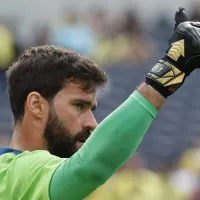 Goleiro quer tirar vaga de titular do Alisson no Liverpool: "Vou lugar..."