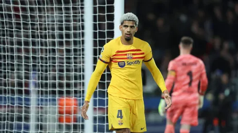 Barcelona quer defender Ronald Araújo. Foto: IMAGO / MAXPPP