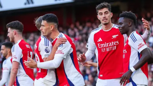 O jogador, que custaria cerca de R$ 617,2 milhões, pode trazer mais potência ao ataque do Arsenal, oferecendo suporte a atletas como Bukayo Saka e Kai Havertz. (Foto: IMAGO / News Images)