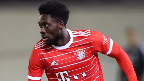 O futuro de Davies virou polêmica nos bastidores (Foto: Adam Pretty/Getty Images)