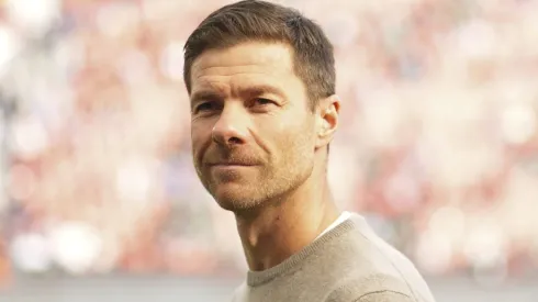 Xabi Alonso se prepara para assumir o Real Madrid e pede o primeiro reforço a Florentino (Photo by Pau Barrena/Getty Images)