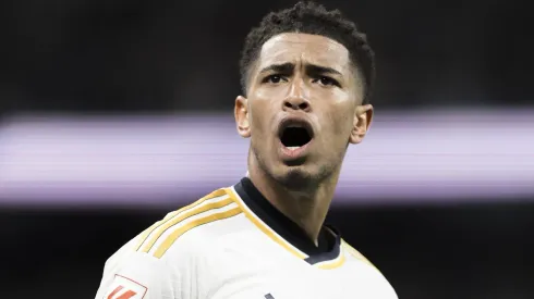 Bellingham comemora gol marcado contra o Barcelona.