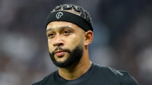 Depay em ação pelo Corinthians em 2024. Foto: Joisel Amaral/AGIF