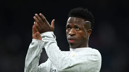 Vinicius Júnior se aproxima de assinar mega contrato milionário.