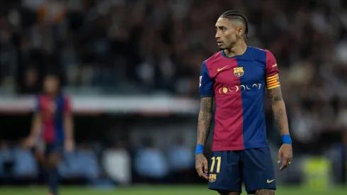 Raphinha em campo durante o confronto entre Real Madrid e Barcelona, no dia 26 de outubro de 2024. (Album / Alamy Stock Photo)