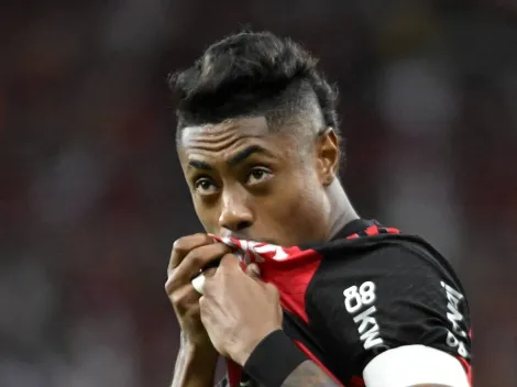 Bruno Henrique renova contrato e fica no Flamengo até 2026