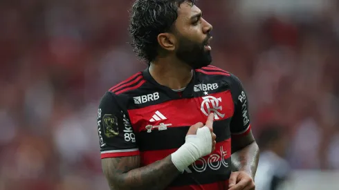 RIO DE JANEIRO, BRAZIL – NOVEMBER 3: Gabriel Barbosa of Flamengo celebrates after scoring the third goal of his team during the Copa do Brasil Final First Leg match between Flamengo and Atletico Mineiro at Maracana Stadium on November 3, 2024 in Rio de Janeiro, Brazil. (Photo by Wagner Meier/Getty Images)
