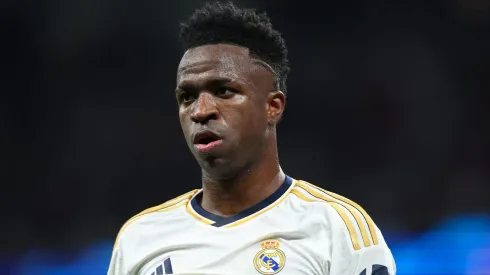 Vini Jr, atacante do Real Madrid, considera uma saída, segundo portal. Foto: (Photo by Gonzalo Arroyo Moreno/Getty Images)