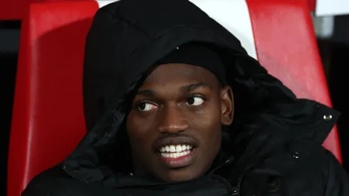 Rafael Leão é alvo do Al-Hilal junto com craque do Liverpool. Foto: Marco Luzzani/Getty Images