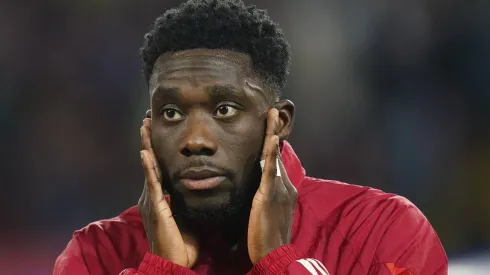 Alphonso Davies, jogador do Bayern de Munique, é alvo do Barcelona. foto: IMAGO / Pressinphoto