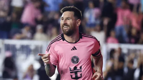 FORT LAUDERDALE, FLORIDA - OCTOBER 19: Lionel Messi #10 of Inter Miami celebrates scoring his third goal during the second half against the New England Revolution at Chase Stadium on October 19, 2024 in Fort Lauderdale, Florida. (Photo by Carmen Mandato/Getty Images)