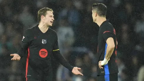 Após uma sequência de sete vitórias, o Barcelona viu sua confiança abalada ao sofrer uma derrota por 1 a 0 para a Real Sociedad, partida em que não registrou sequer um chute ao gol pela primeira vez em uma década de La Liga. (Foto: IMAGO / NurPhoto)