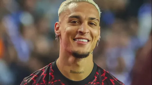 Jogador do Flamengo aceita ser envolvido em troca por Antony, do Manchester United. (Foto: Imago)