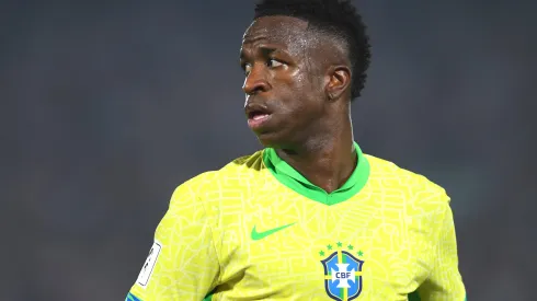 ASUNCION, PARAGUAY - SEPTEMBER 10: Vinicius Junior of Brazil reacts during the South American FIFA World Cup 2026 Qualifier match between Paraguay and Brazil at Estadio Defensores del Chaco on September 10, 2024 in Asuncion, Paraguay. (Photo by Christian Alvarenga/Getty Images)