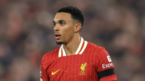 Real Madrid ‘ganha’ concorrência do Liverpool por Jorrel Hato, do Ajax.