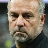 Craque de Hansi Flick no Barcelona comenta renovação de contrato após inúmeras lesões: "Tudo está..."