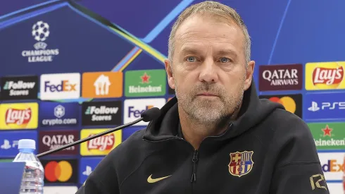 Hansi Flick no comando do Barcelona.