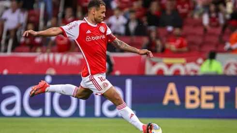 Alan Patrick durante a partida entre Internacional e Fluminense, no dia 08 de novembro de 2024. (Associated Press / Alamy Stock Photo)
