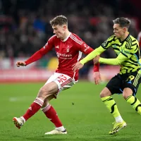 Arsenal tenta sair de turbulência contra a surpresa Forest: onde assistir