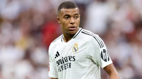 Mbappé pode trocar o Real Madrid por clube inesperado em 2025, crava apresentador (Photo by Florencia Tan Jun/Getty Images)