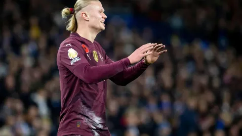 Haaland durante a comemoração de seu gol na partida entre Brighton e Manchester City, no dia 09 de novembro de 2024. (EFTI / Alamy Stock Photo)