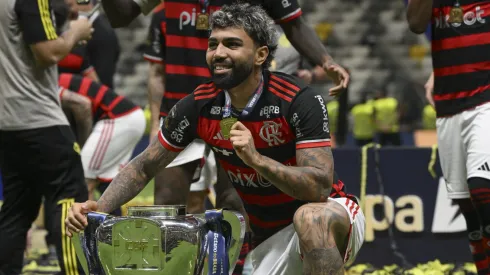 Cruzeiro já gastou R$ 170 milhões e aguarda título da Sul-Americana para anunciar Gabigol e mais estrelas. (Photo by Pedro Vilela/Getty Images)