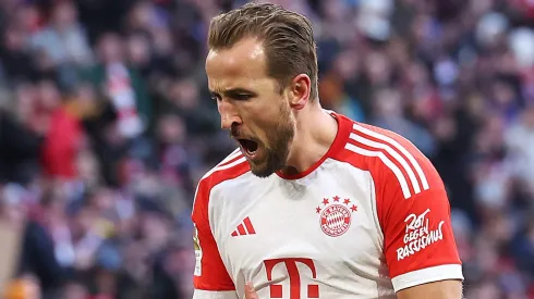 Harry Kane se torna alvo de grande rival do Barcelona e pode deixar o Bayern (Photo by Alexander Hassenstein/Getty Images)