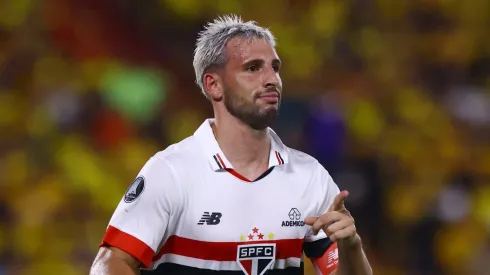 Calleri é alvo do Flamengo.