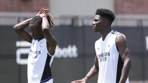 Camavinga e Tchouaméni em Valdebebas durante treino do Real Madrid