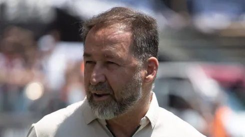 Corinthians recebeu ofertas milionários por joia da base, diz Augusto Melo.