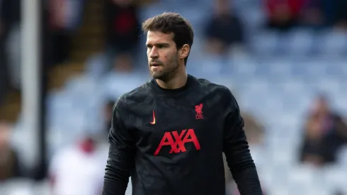 Liverpool quer goleiro ítalo-brasileiro na meta para substituir Alisson.