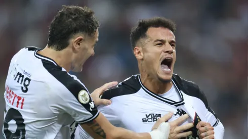 Corinthians pega todos de surpresa e pode assinar com grande jogador do Vasco. Foto: Lucas Figueiredo/Getty Images