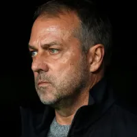 Hansi Flick faz forte cobrança a craque do Barcelona e saída pode acontecer