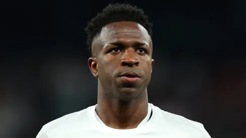 Vinícius Júnior com a camisa do Real Madrid neste começo de temporada.