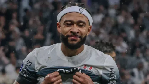 Torcida do Corinthians esquece Memphis Depay e escolhe qual o melhor reforço da temporada. (Foto: Imago)