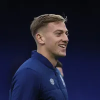 Chelsea mira Liam Delap como reforço ideal para complementar Nicolas Jackson