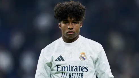 Endrick não saiu do banco de reservas na vitória do Real Madrid.