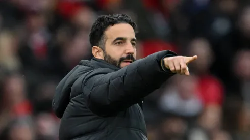 Manchester United anuncia reforço de R$ 422 milhões contra o Arsenal.