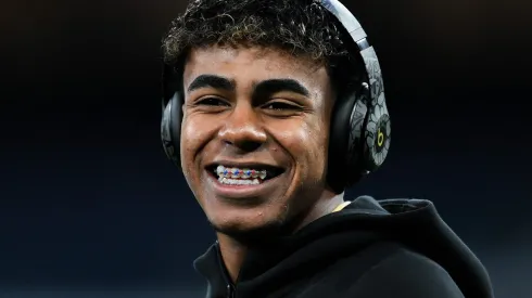 Lamine Yamal está de volta ao futebol europeu, após lesão.