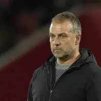 Barcelona recebe pedido de Hansi Flick para contratar atacante de R$ 500 milhões