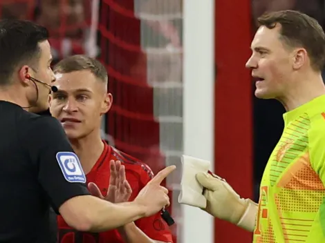 Neuer pede desculpas após primeira expulsão na carreira