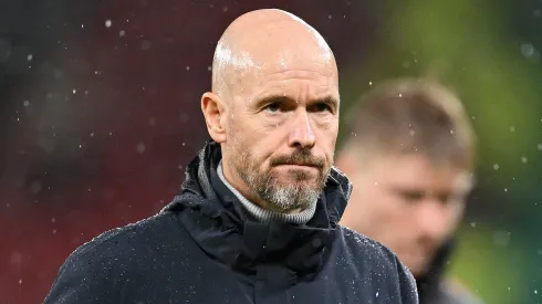 Ex-técnico do Manchester United, Erik ten Hag encaminha acerto com time inesperado (Photo by Michael Regan/Getty Images)
