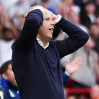 Liverpool de Arne Slot tropeça na Premier League com gol de 112 km/h