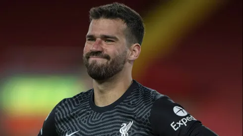 Liverpool prepara saída de Alisson e decide contratar novo goleiro brasileiro. (Foto: Imago)