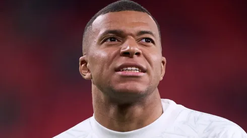 Ancelotti é sincero e aponta o principal problema de Mbappé no Real Madrid (Photo by Juan Manuel Serrano Arce/Getty Images)