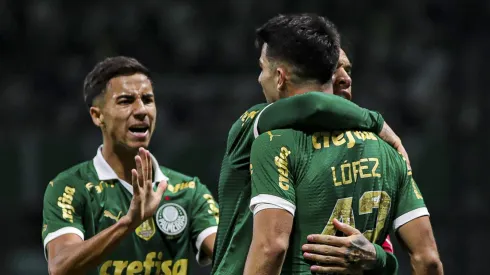 Sem Estêvão, Chelsea quer anunciar outro nome do Palmeiras para jogar contra o Flamengo no Mundial.
